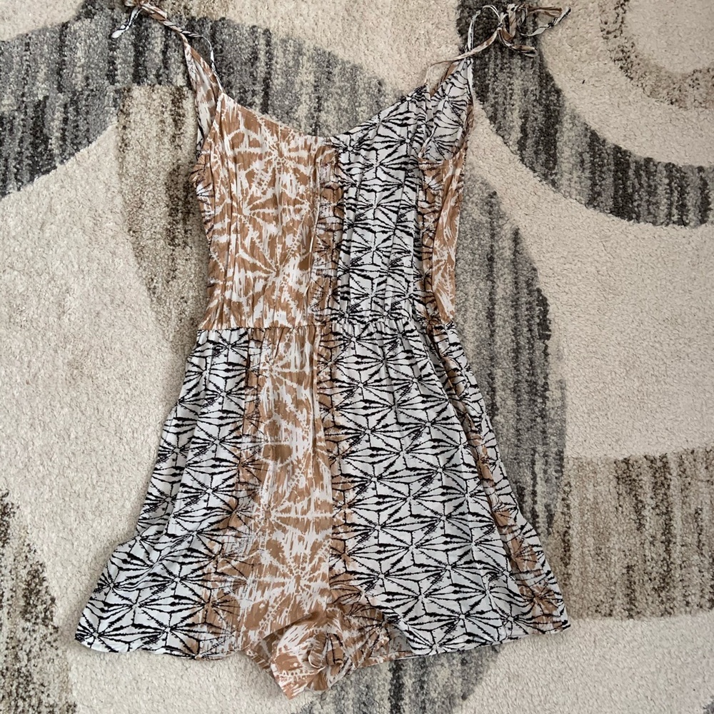 BRAND NEW BCBG romper